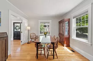 95 Haseltine St, Haverhill, MA 01835 - Photo 14