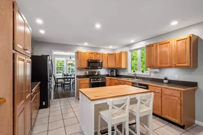 29 Station St, Stoughton, MA 02072 - Photo 12