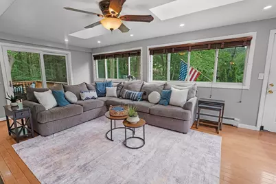 27 Searle Street, Georgetown, MA 01833 - Photo 4