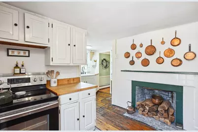 4 North Pine Street #2, Salem, MA 01970 - Photo 12