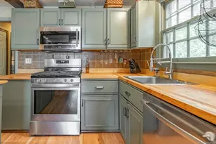 25 Hickory Dr, Townsend, MA 01469 - Photo 10
