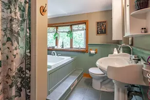 25 Hickory Dr, Townsend, MA 01469 - Photo 18