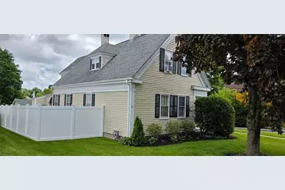 83 Union St, Rockland, MA 02370 - Photo 2