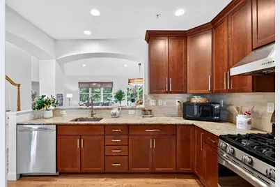 3B Reserve Way #3B, Burlington, MA 01803 - Photo 6