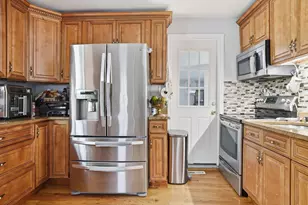 194 Oakland Ave, Methuen, MA 01844 - Photo 8