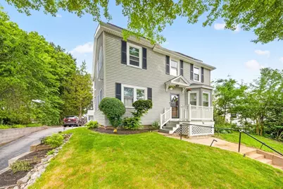 74 Rhinecliff St, Arlington, MA 02476 - Photo 2