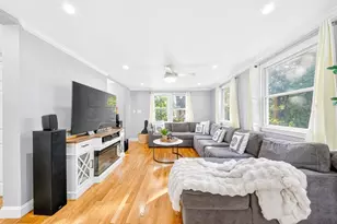 74 Rhinecliff St, Arlington, MA 02476 - Photo 4