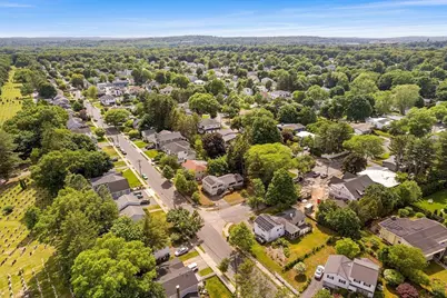 4 June Ln, Newton, MA 02458 - Photo 36