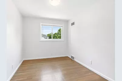 4 June Ln, Newton, MA 02458 - Photo 20