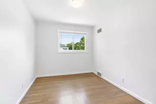 4 June Ln, Newton, MA 02458 - Photo 20