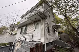 18 Pleasant St, Fitchburg, MA 01420 - Photo 2