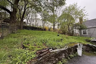 18 Pleasant St, Fitchburg, MA 01420 - Photo 32