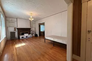 18 Pleasant St, Fitchburg, MA 01420 - Photo 14