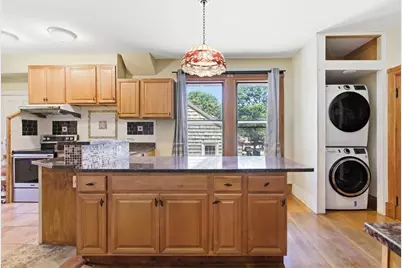 305 Central St, Newton, MA 02466 - Photo 6