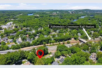 305 Central St, Newton, MA 02466 - Photo 4