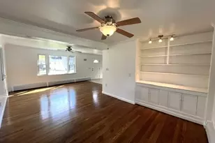 110 Longmeadow Dr, Lowell, MA 01852 - Photo 6