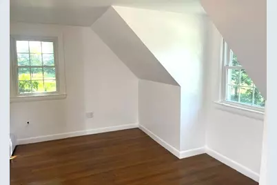 110 Longmeadow Dr, Lowell, MA 01852 - Photo 12