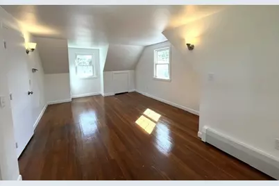 110 Longmeadow Dr, Lowell, MA 01852 - Photo 16