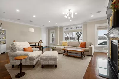 9 M St #2, Boston, MA 02127 - Photo 4
