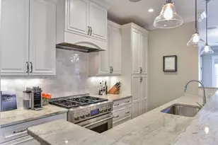 9 M St, Boston, MA 02127 - Photo 12