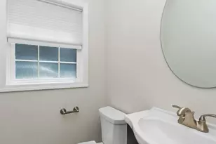 66 Ash St, Waltham, MA 02453 - Photo 18