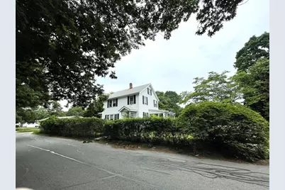 3 Lowell St, Burlington, MA 01803 - Photo 2