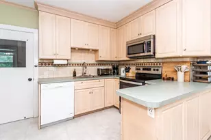 103 High St, Waltham, MA 02451 - Photo 2