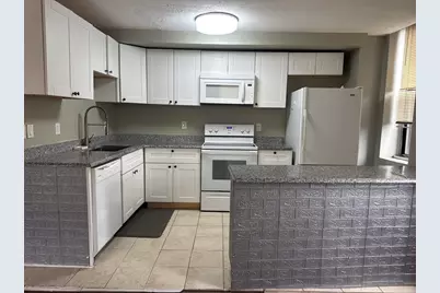 140 Chestnut St #M4, Springfield, MA 01103 - Photo 8