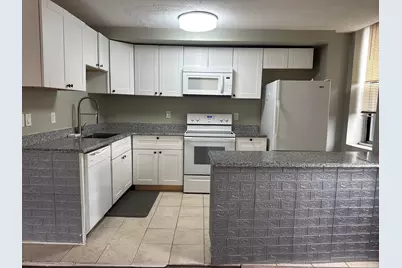 140 Chestnut St #M4, Springfield, MA 01103 - Photo 8