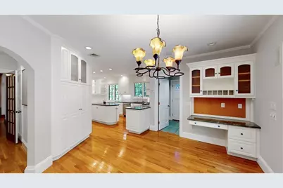 79 Woodchester Dr, Newton, MA 02467 - Photo 4