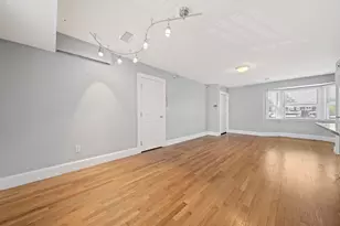 184 Athens St, Boston, MA 02127 - Photo 8