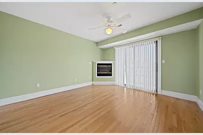 184 Athens St #3, Boston, MA 02127 - Photo 14