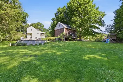 51 Grove St, Reading, MA 01867 - Photo 32