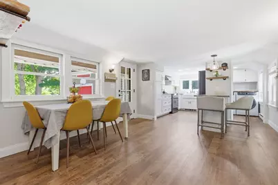 51 Grove St, Reading, MA 01867 - Photo 4