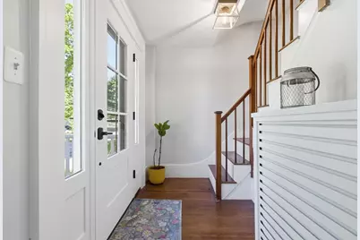 51 Grove St, Reading, MA 01867 - Photo 2
