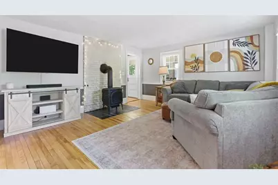 51 Grove St, Reading, MA 01867 - Photo 14