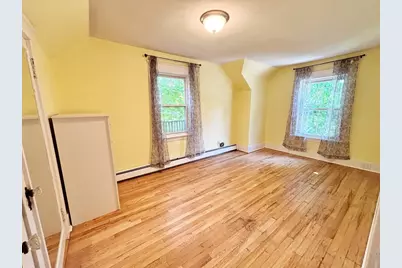 19 Maple St #2, Uxbridge, MA 01569 - Photo 2