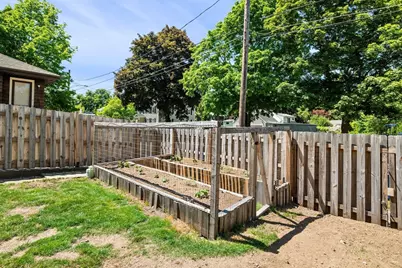 15 Quannapowitt Ave, Wakefield, MA 01880 - Photo 32