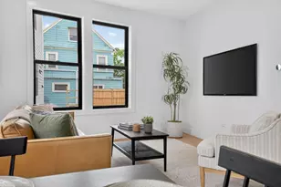 22 Spring Hill Terrace, Somerville, MA 02143 - Photo 10