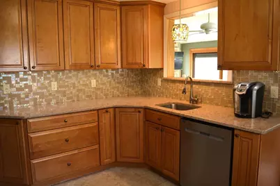 20 Exeter Street, West Springfield, MA 01089 - Photo 14