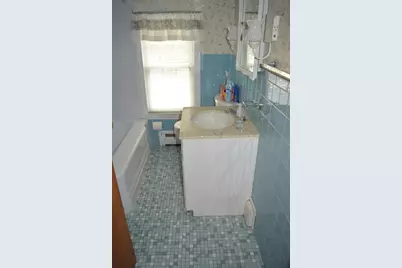 20 Exeter Street, West Springfield, MA 01089 - Photo 32
