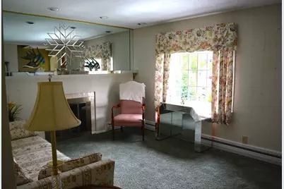 20 Exeter Street, West Springfield, MA 01089 - Photo 12