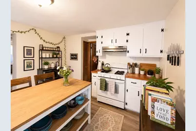 198 Washington St #1, Somerville, MA 02143 - Photo 8