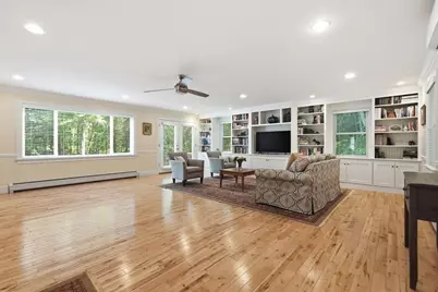 32 Eunice Williams Dr, Greenfield, MA 01301 - Photo 12