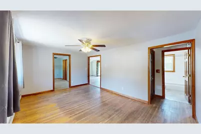160 Burnham Road, Lowell, MA 01852 - Photo 20