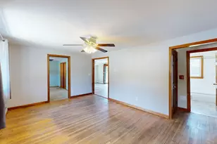 160 Burnham Rd, Lowell, MA 01852 - Photo 20