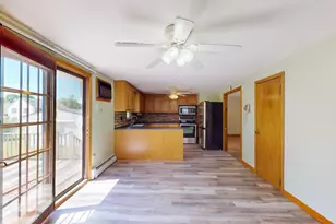 160 Burnham Rd, Lowell, MA 01852 - Photo 16