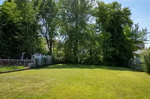 160 Burnham Rd, Lowell, MA 01852 - Photo 6