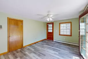 160 Burnham Rd, Lowell, MA 01852 - Photo 18