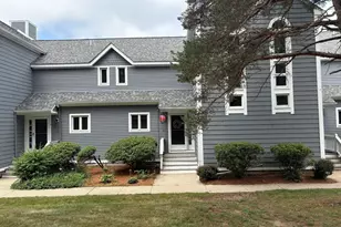 3 Fairway Ln, Blackstone, MA 01504 - Photo 2